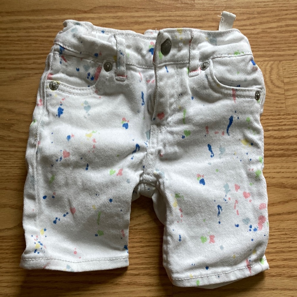 Levi’s Bermuda toddler (T2) shorts, white